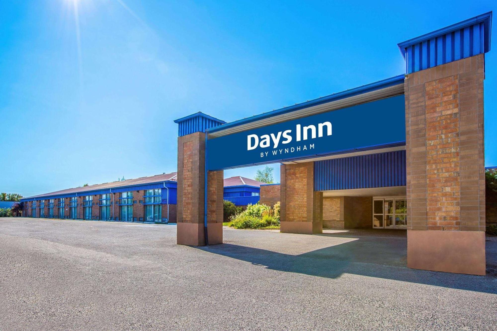Days Inn By Wyndham Sudbury & Conference Centre Buitenkant foto