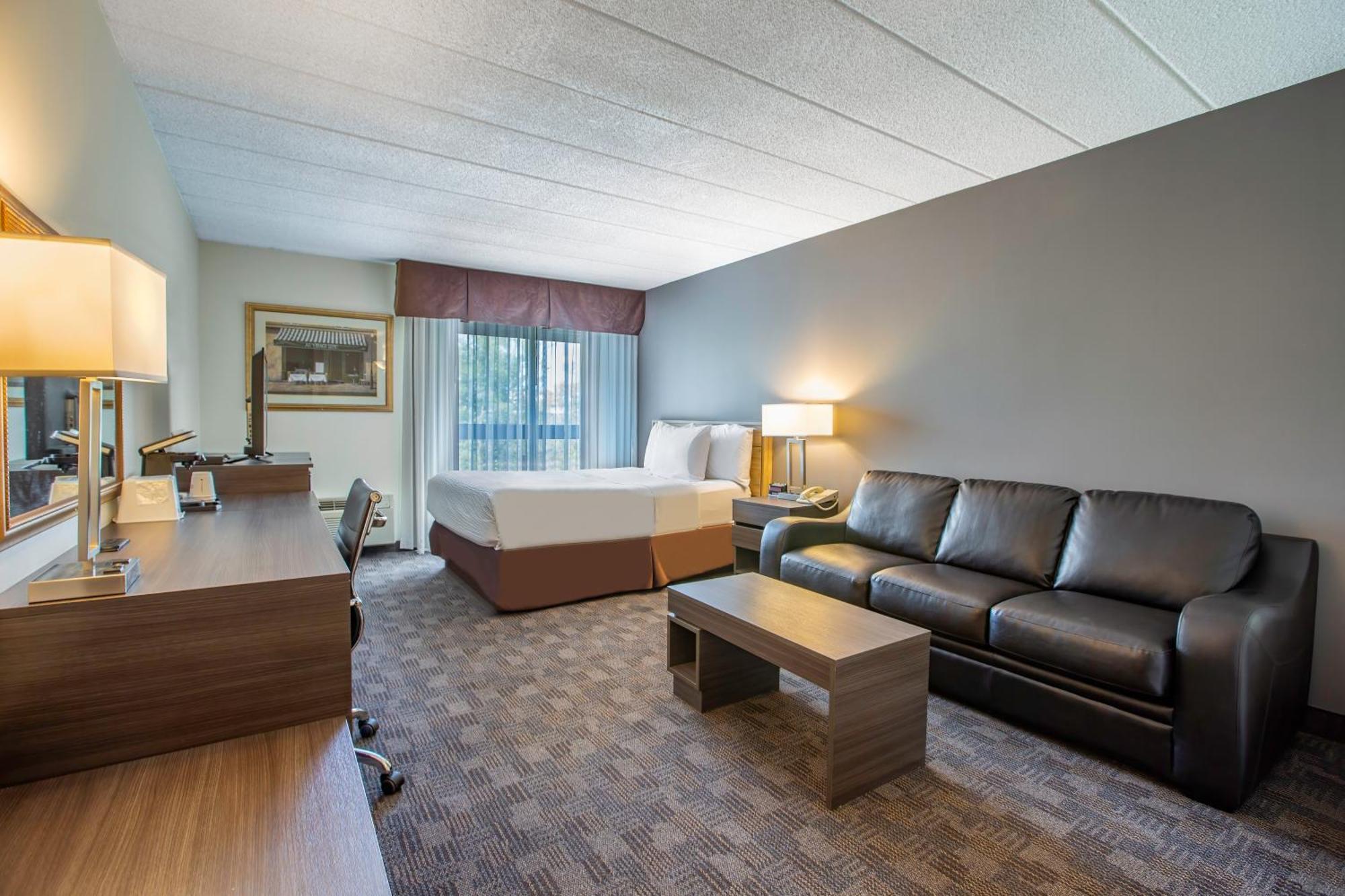 Days Inn By Wyndham Sudbury & Conference Centre Buitenkant foto